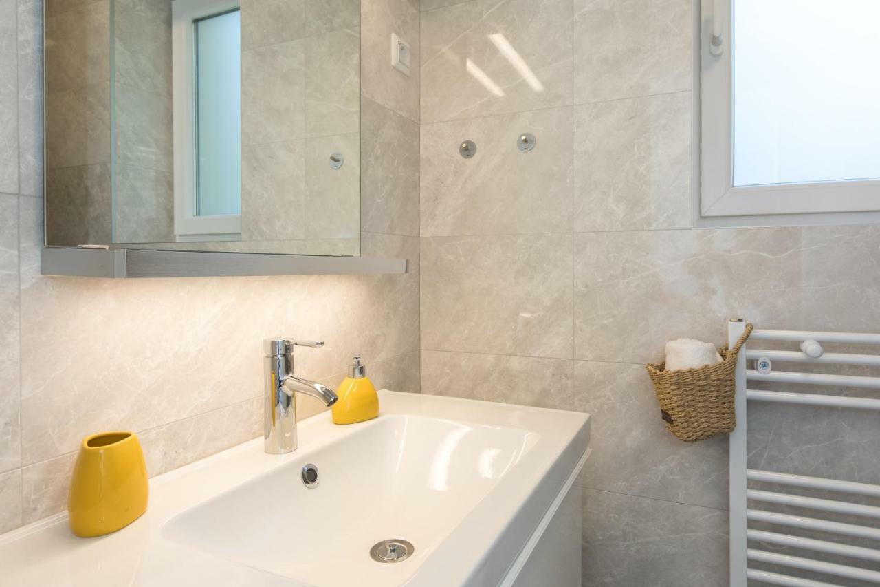 Studio Apartment Lucija Krk Town Exterior foto